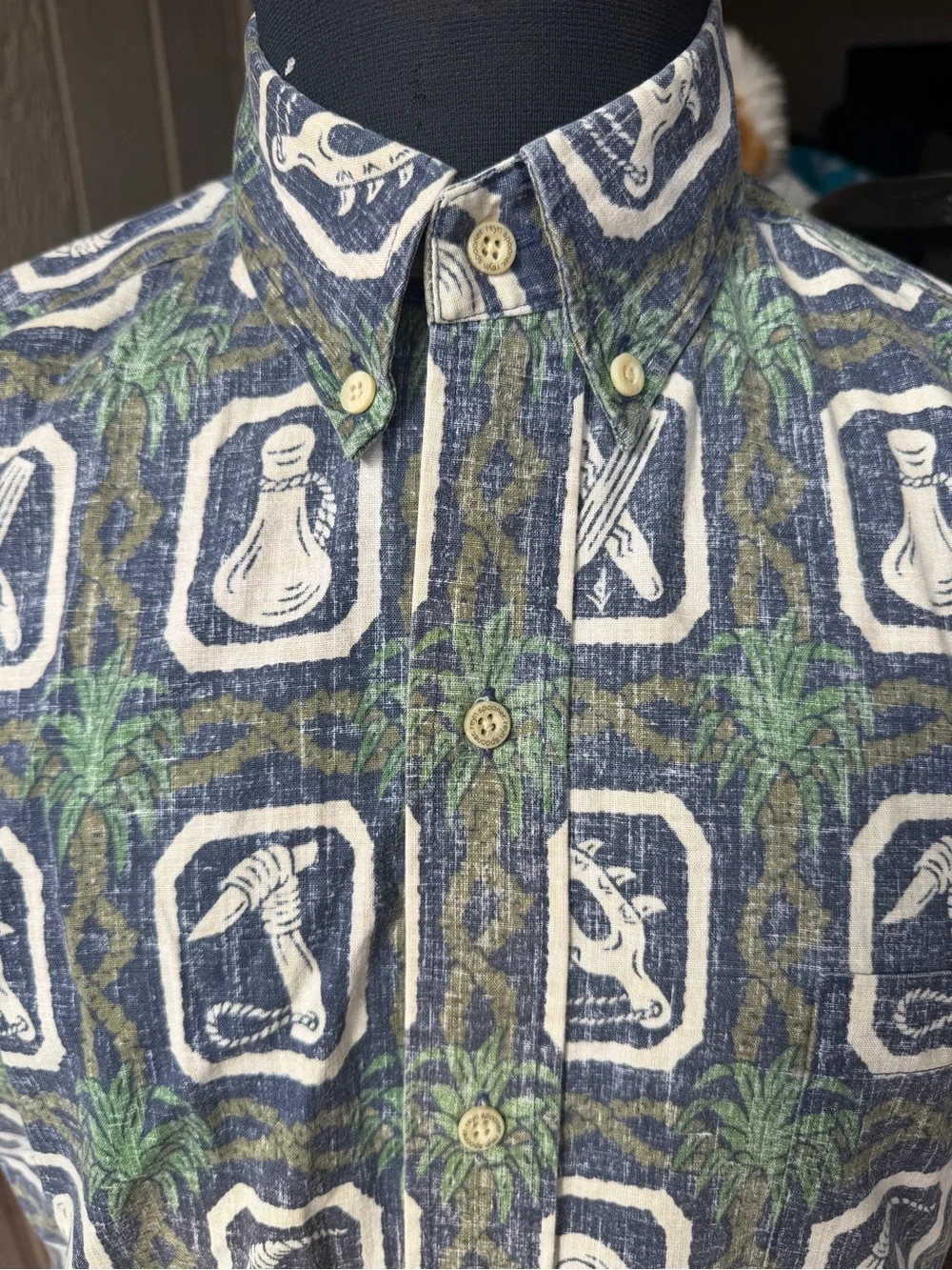 Reyn Spooner Aloha Shirt Men’s S Vintage Multicolored Dietrich Varez Poi Pound